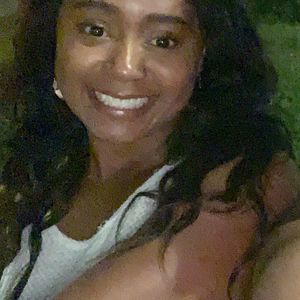 Meet your Posher, Aysia